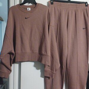 Nike Jogger Set